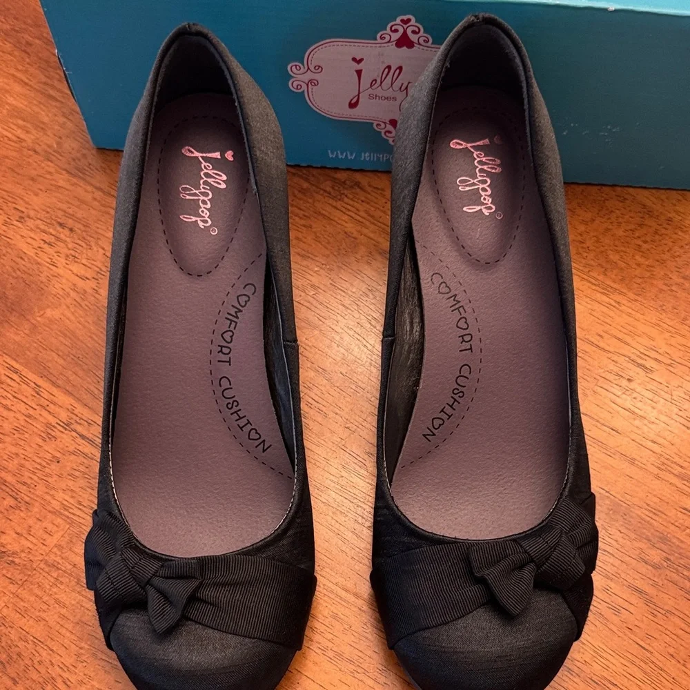 Jellypop Black Bow Mid-Heel Pumps size 8 - Picture 6 of 9